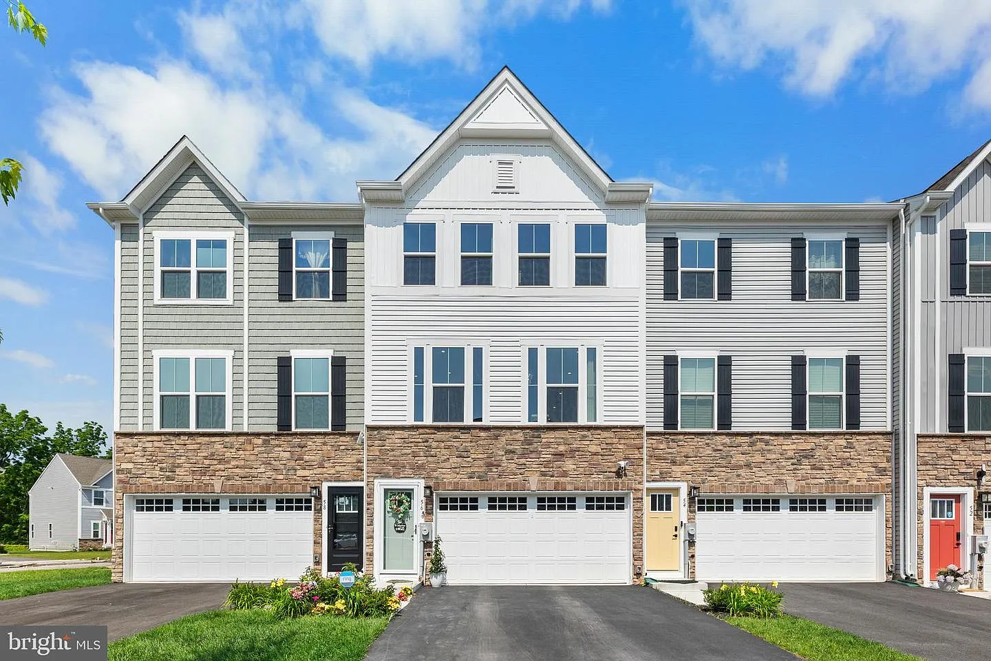 56 Dolcie Ln photo 1