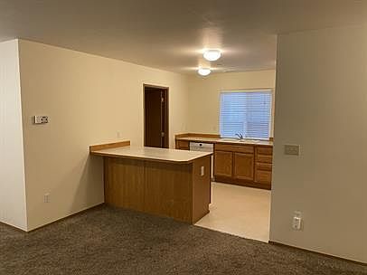 4th image of 2822 Hannen St