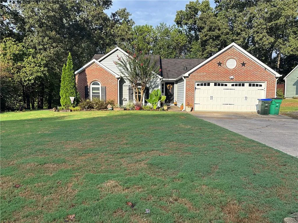 3 bed, 2.0 bath, 1746 sqft, $2,795 — Photo 1