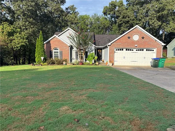 523 Bluff Ct, Woodstock, GA 30188