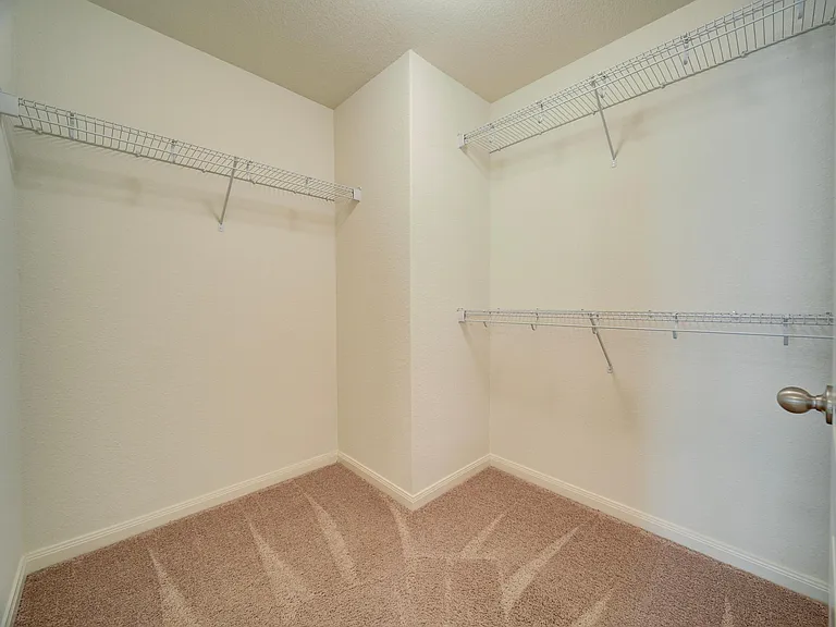 4517 Shy Creek Ln — Photo 24