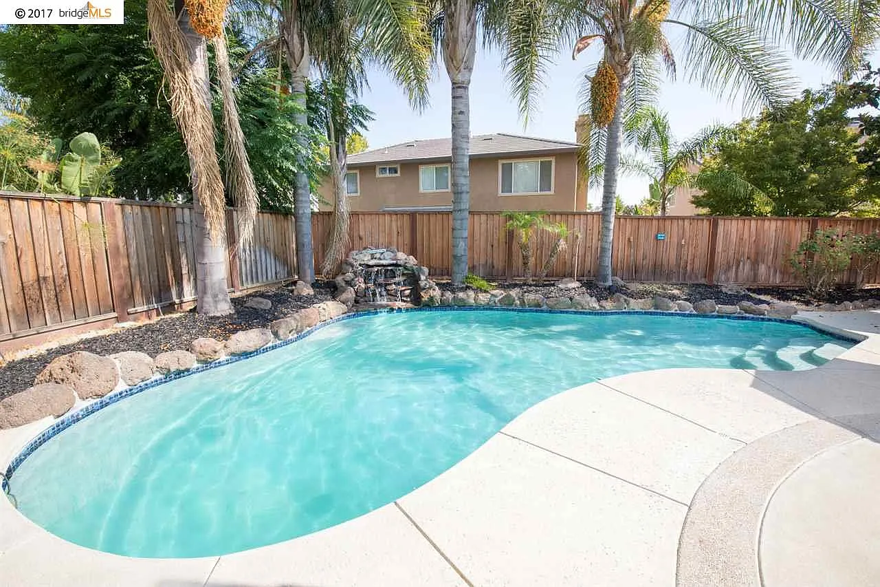 518 Red Rome Ln photo 1