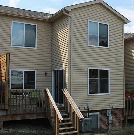 3rd image of 510 N Reese St #1
