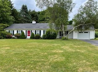 21 Penncove Rd, Niantic, CT 06357
