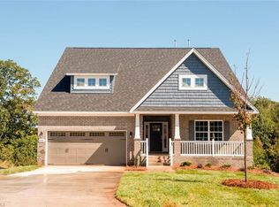4495 Olivine Ln, Pfafftown, NC 27040