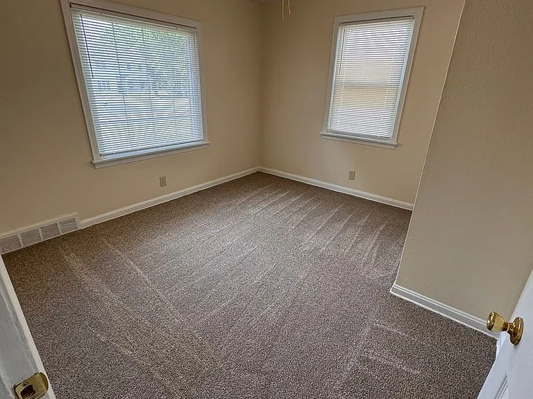817 Taylor Ave — Photo 12