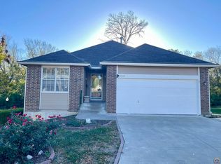 3572 SW Willow Brook Dr, Topeka, KS 66614
