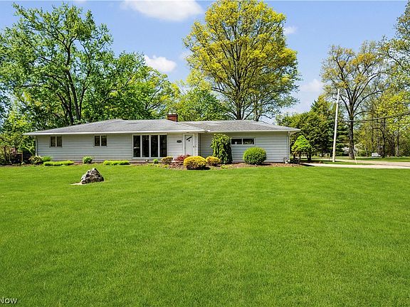 2nd image of 3720 Brookside Dr