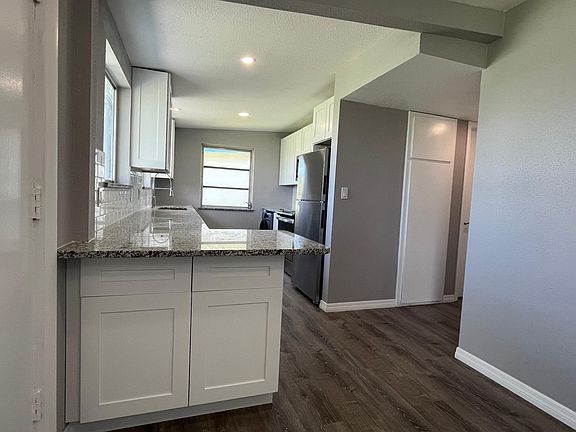 2nd image of 1502 Council Dr