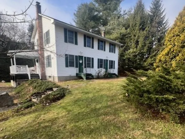 268 College Hwy #268, Southampton, MA 01073