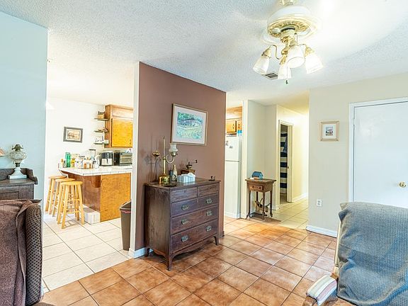 4th image of 3075 Holley Point Rd