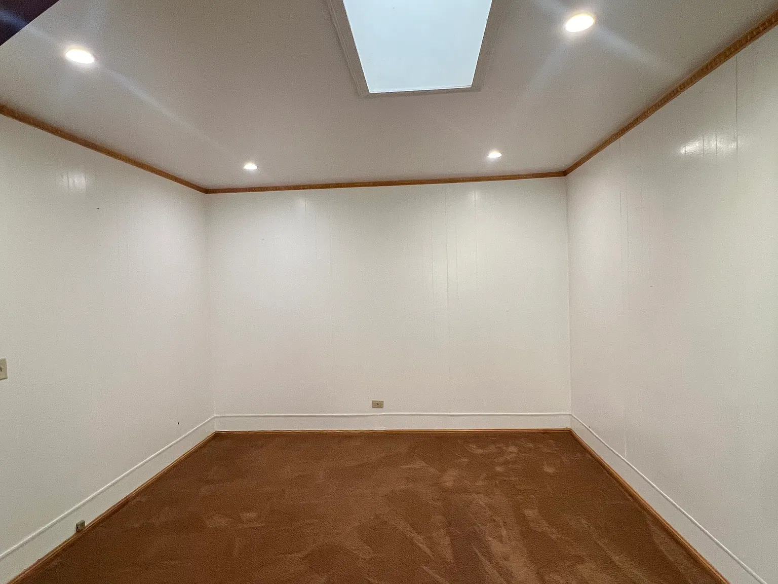 3 bed, $3,500 — Photo 2