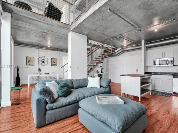 690 SW 1st Ct #Penthouse I12, Miami, FL 33130