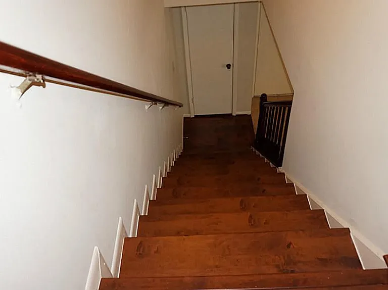 9219 Carousel Ln — Photo 11