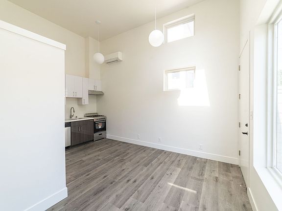 3rd image of 530 24th St #519