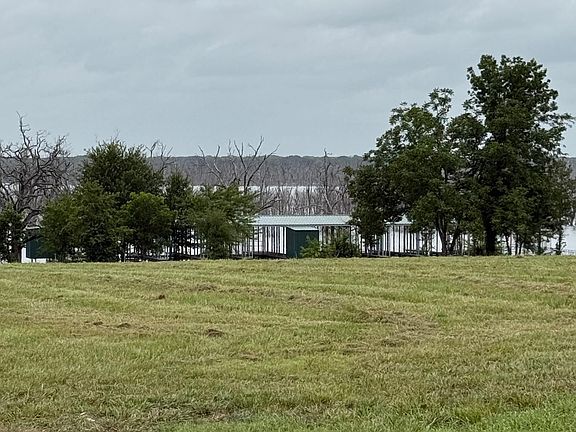 4th image of 240 Shoreline Dr