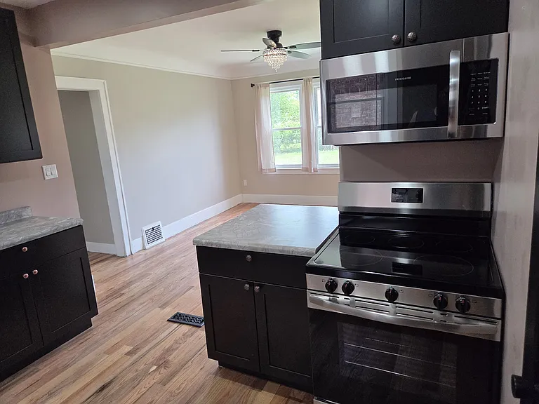 3962 Helen St #1 — Photo 3
