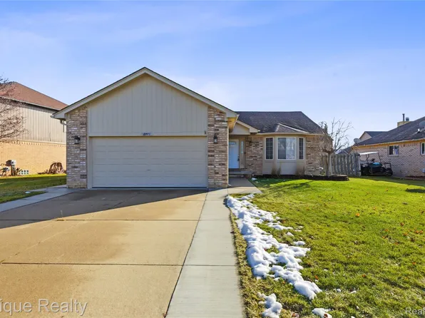 23572 Shepherd Ln, Macomb, MI 48042