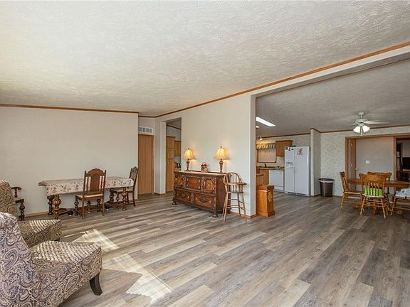 3rd image of 8190 NE 62nd Dr
