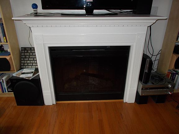 3rd image of 56 W Bethune St