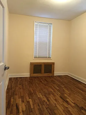 Rented by Kew Forest Realty Inc | media 32
