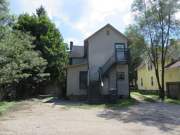 2nd image of 716 McCourtie St #2