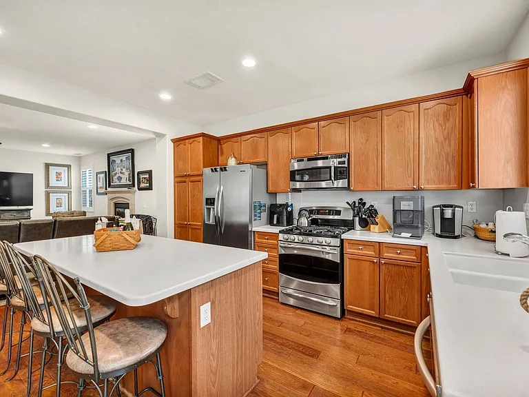2199 Angel Ridge Dr — Photo 16