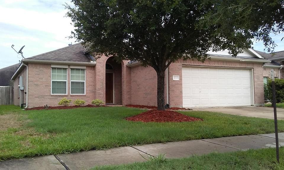 2nd image of 30219 Deleon Fields Dr