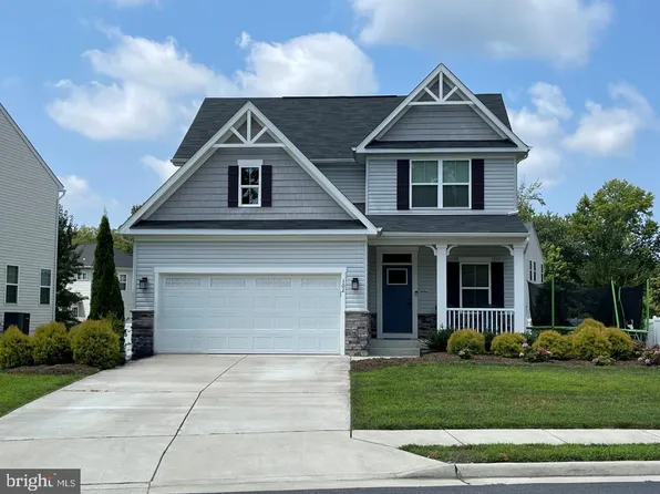 102 Brooke Village Dr, Fredericksburg, VA 22405