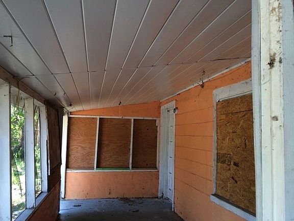4th image of 3310 W Gloria Ave
