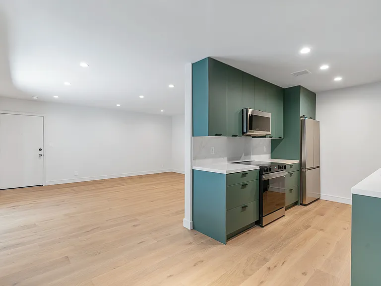 11726 Montana Ave #2 — Photo 4