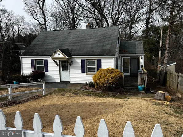 114 Mildred Ln, Aston, PA 19014