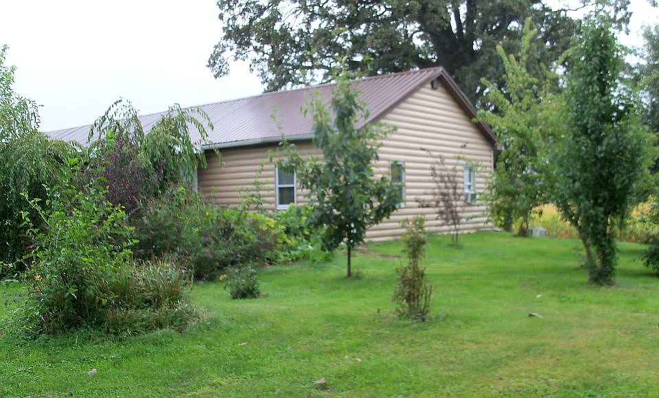 1st image of 107 W Thomas St