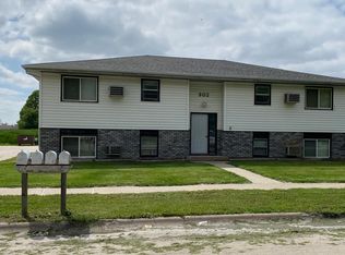 902 S 16th St #1-4, Norfolk, NE 68701