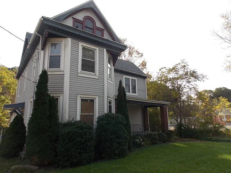 316 S Washington St — Photo 13