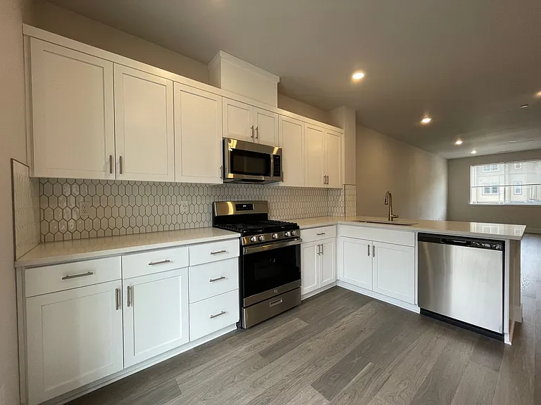 15087 NW Ethel Ln — Photo 10