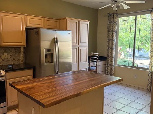 20456 N 94th Ln, Peoria, AZ 85382