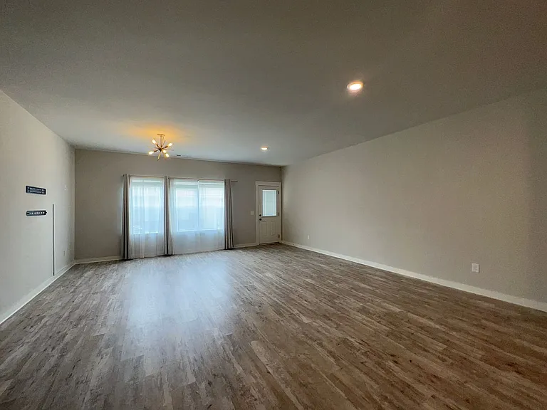 2012 Hardwick Pvt Ln — Photo 4