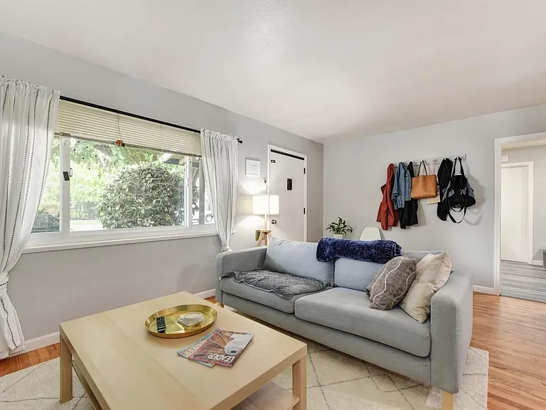 5433 Carlson Dr #5433 — Photo 3