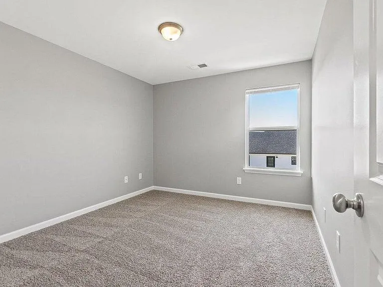 8141 Driftwood Loop — Photo 13