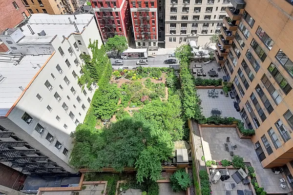 Rented by Douglas Elliman | media 32