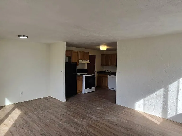 45 Malden St #6 — Photo 3