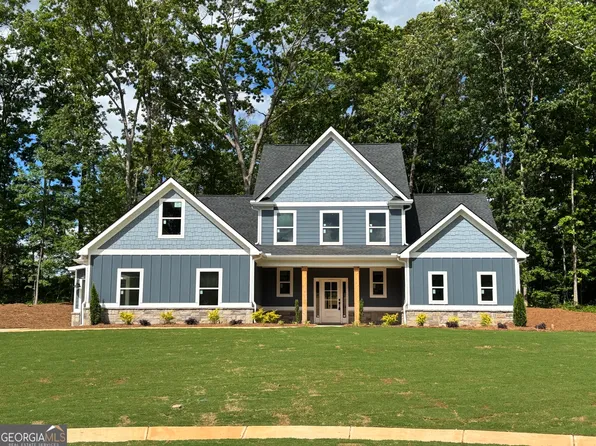 8660 Drake Dr, Lula, GA 30554