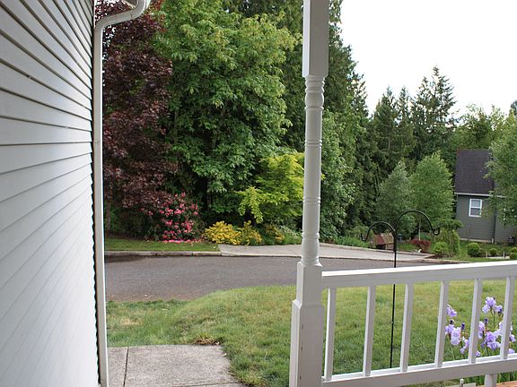 3rd image of 608 NW 131st St