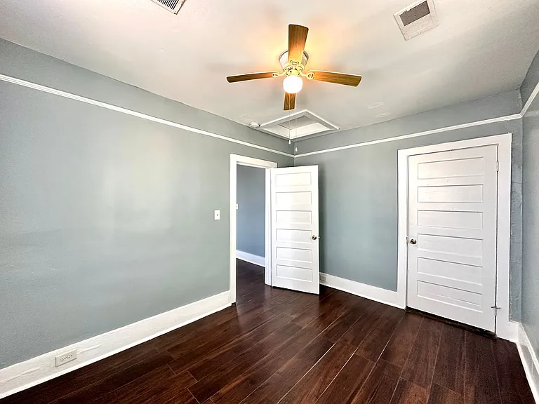 801 Meeting St — Photo 16