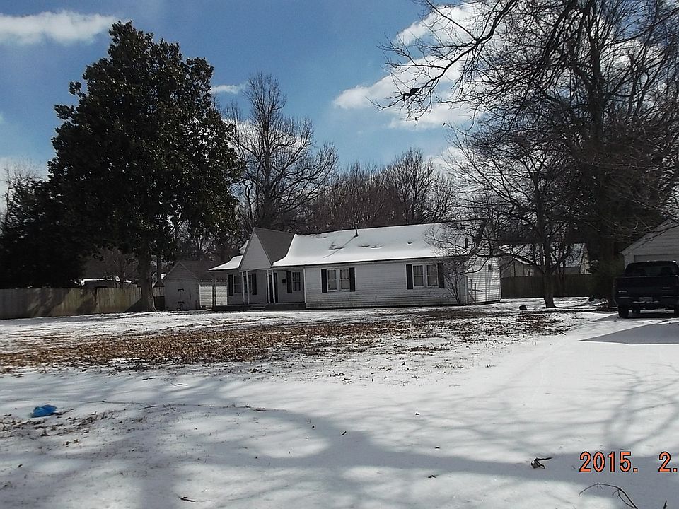 2nd image of 1125 Holly St