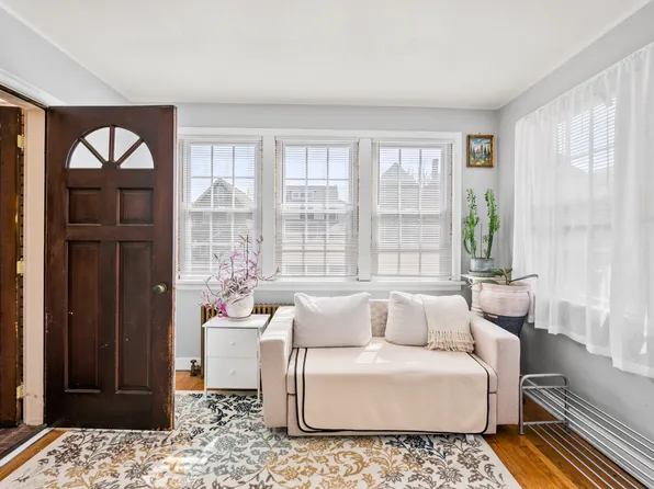 121 E 19th Ave Floor 2, Homestead, PA 15120