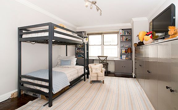 4th image of 136 E 56th St APT 15F