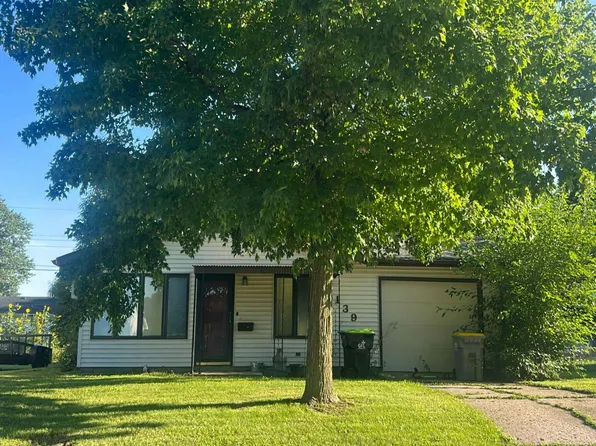 139 S Park Ln, Butler, IN 46721