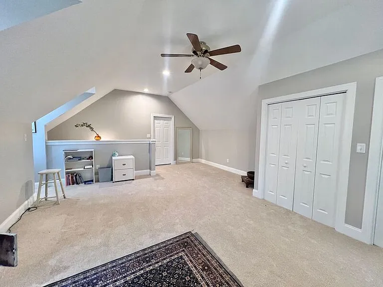 9105 Kirkhill Dr — Photo 31